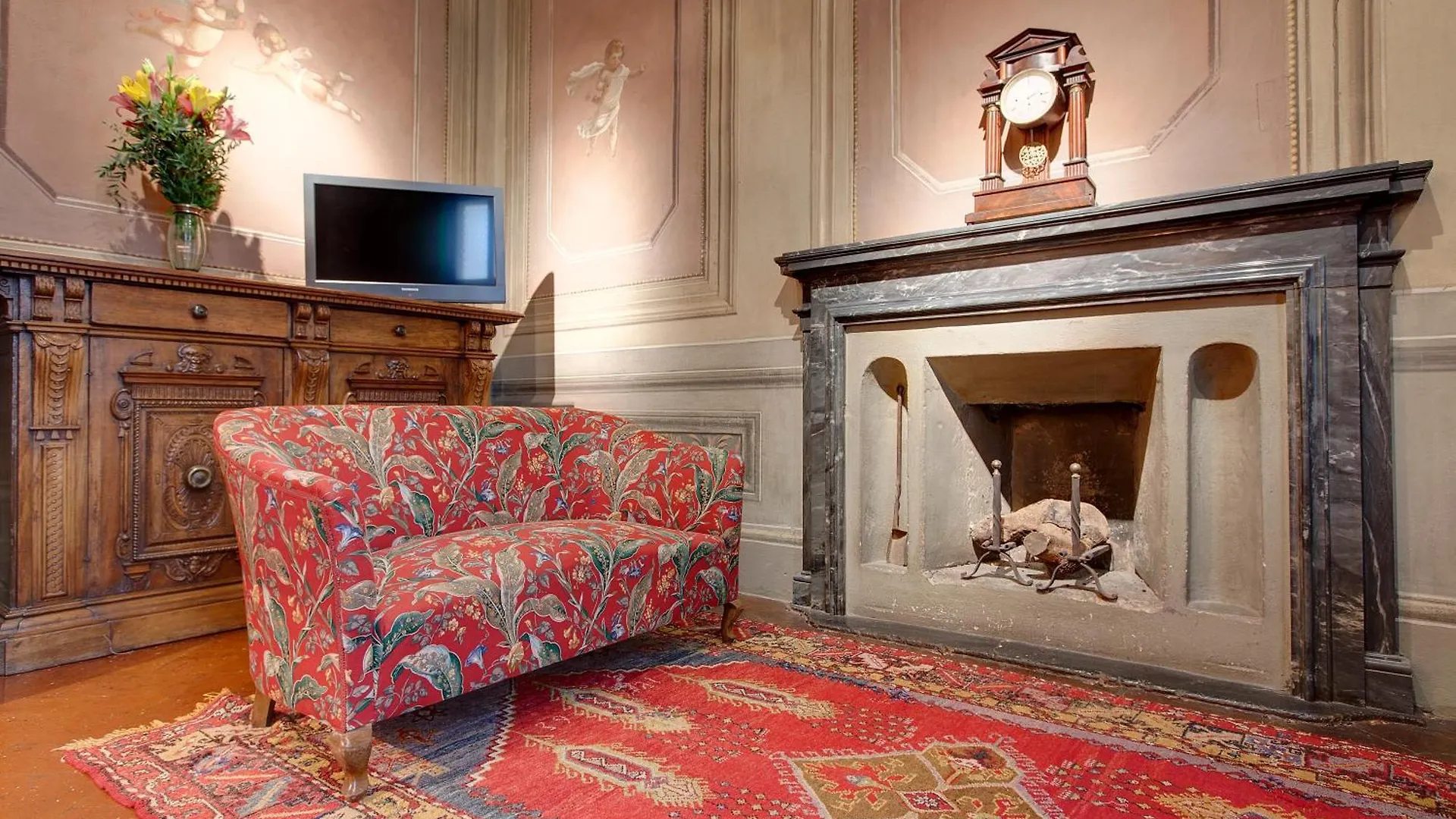 Palazzo Bucciolini Apartment Florence