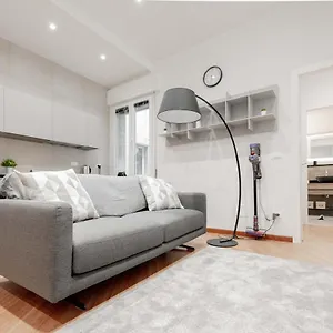 realkasa-amendola-apartment.emilia-romagnahotels.net/