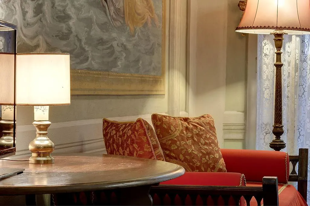 Palazzo Bucciolini Apartment Florence